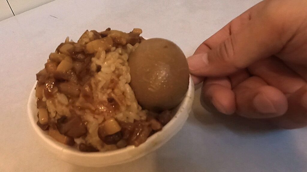 ルーローハンと煮卵