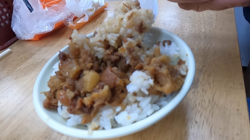 滷肉飯豬腳飯
